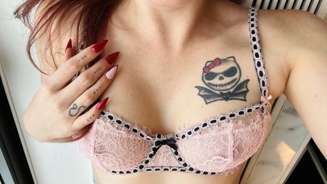 Photo nue de fuite OnlyFans de Redroses