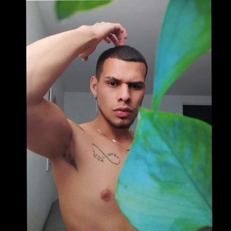 Photo nue de fuite OnlyFans de Alex Martnez