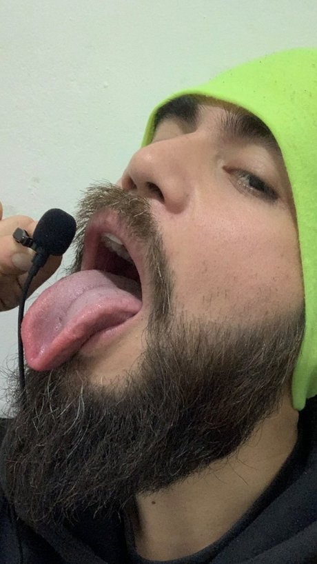 Photo nue de fuite OnlyFans de Mrkoko Asmr