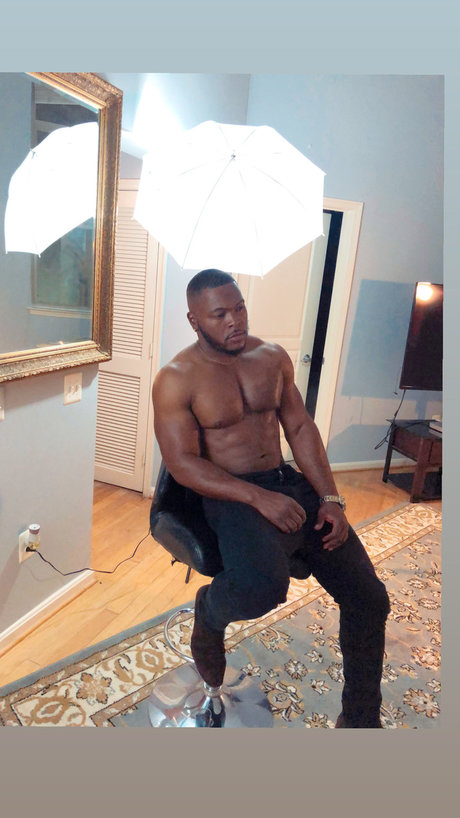 Photo nue de fuite OnlyFans de Mrbachelor