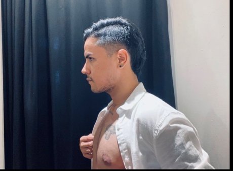 Photo nue de fuite OnlyFans de Mostil
