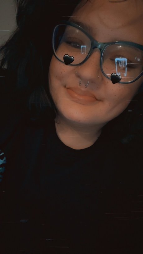 Photo nue de fuite OnlyFans de Lovely