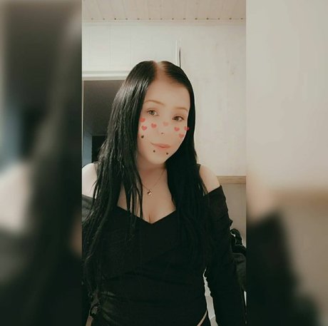 Photo nue de fuite OnlyFans de Nennnii