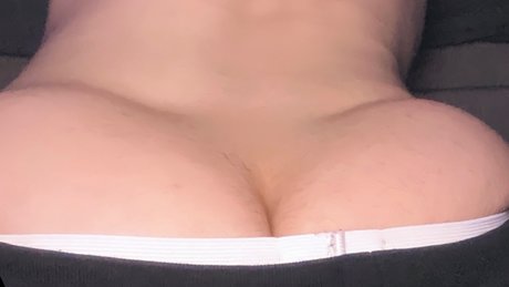 Photo nue de fuite OnlyFans de Leo 