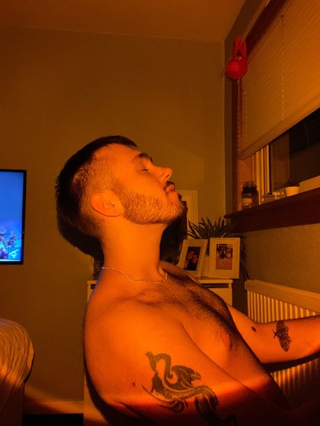 Photo nue de fuite OnlyFans de Naughty Tom