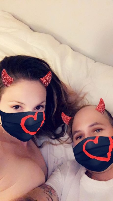 Photo nue de fuite OnlyFans de Trueromancexxx