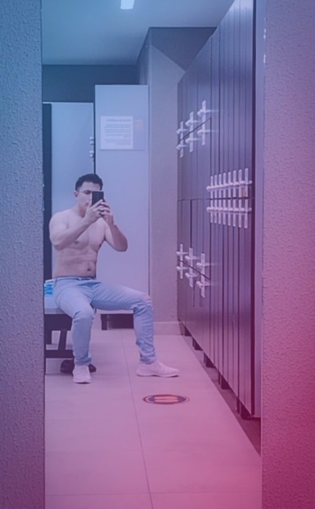Photo nue de fuite OnlyFans de Abraham