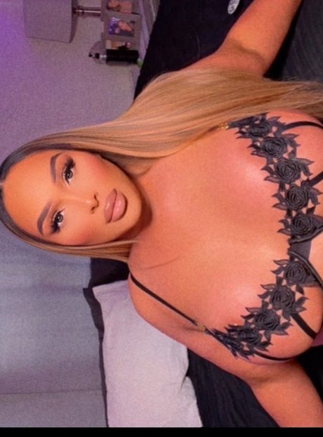 Photo nue de fuite OnlyFans de Nataleegorgeous