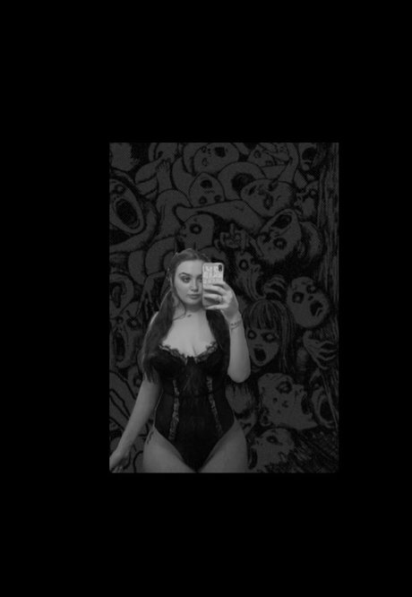 Photo nue de fuite OnlyFans de Goddess V