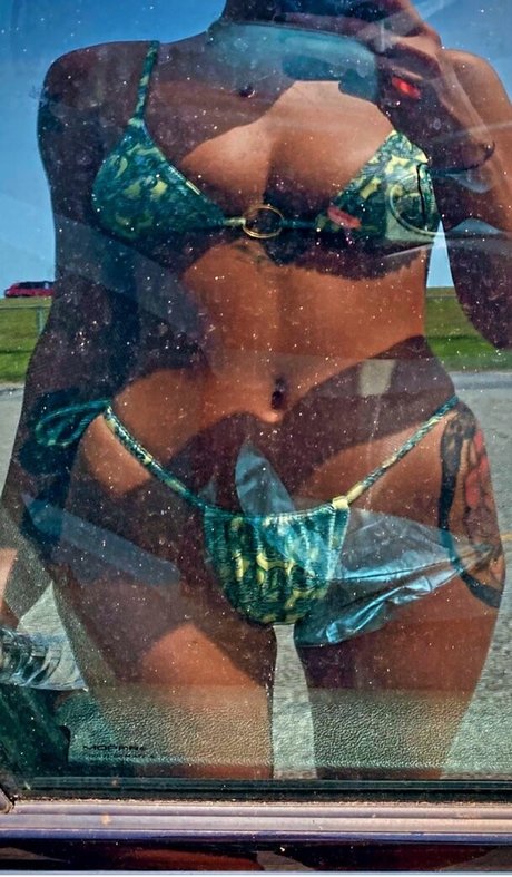 Photo nue de fuite OnlyFans de Urnotdreamingbaby