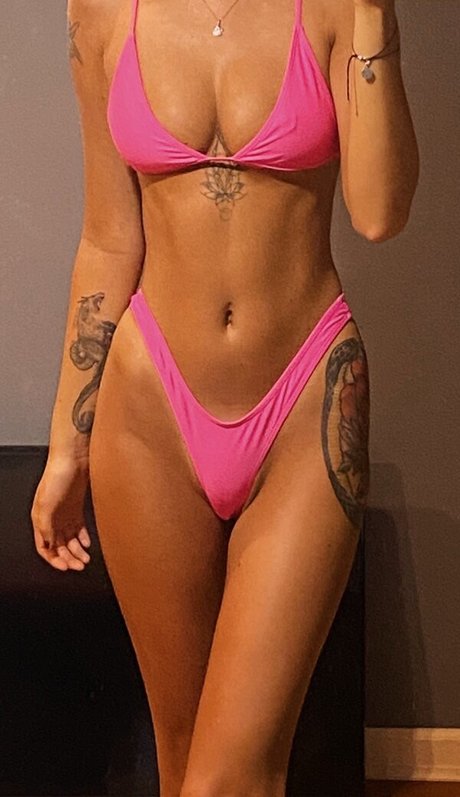 Photo nue de fuite OnlyFans de Urnotdreamingbaby