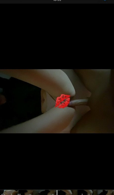 Photo nue de fuite OnlyFans de Sexyrockdrugnroll