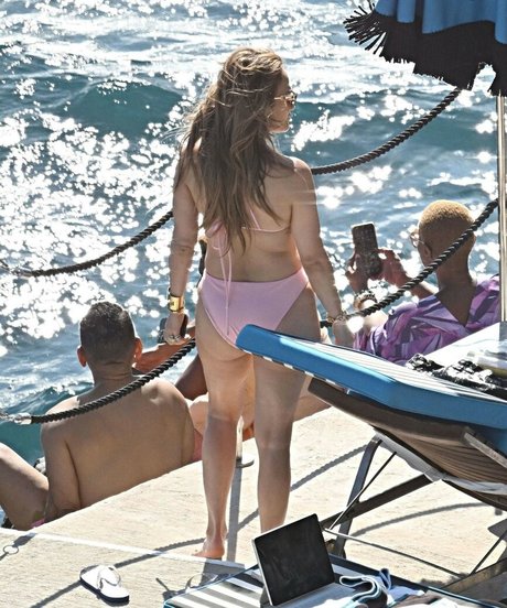 Jennifer Lopez