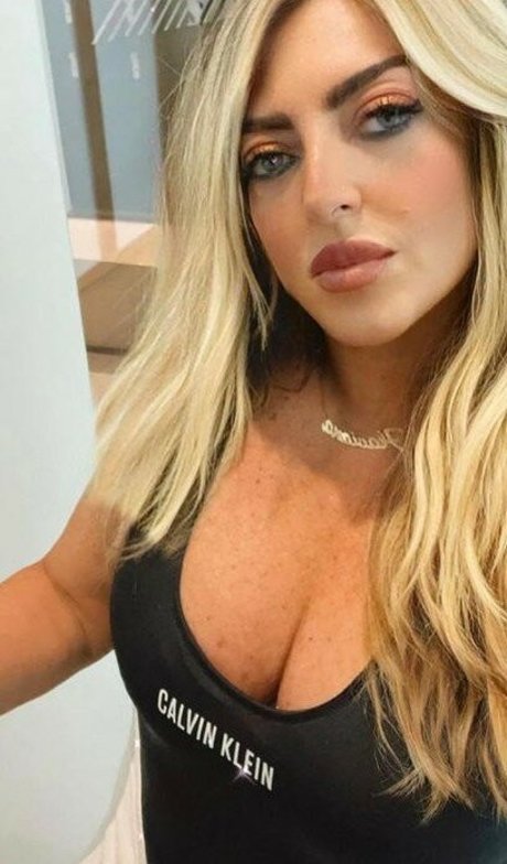 Photo nue de fuite OnlyFans de Flaviana Basta