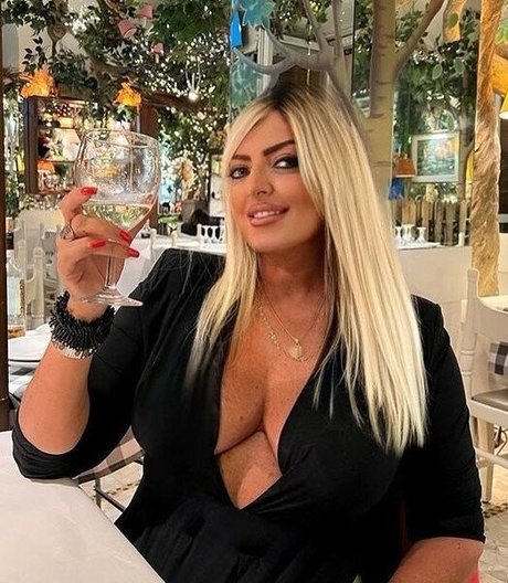 Photo nue de fuite OnlyFans de Flaviana Basta