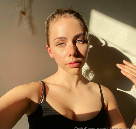 Photo nue de fuite OnlyFans de Mayaruefree