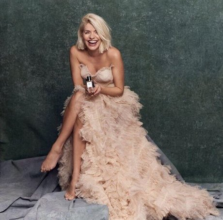 Photo nue de fuite OnlyFans de Holly Willoughby