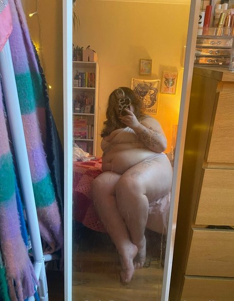 Photo nue de fuite OnlyFans de Parisstilton
