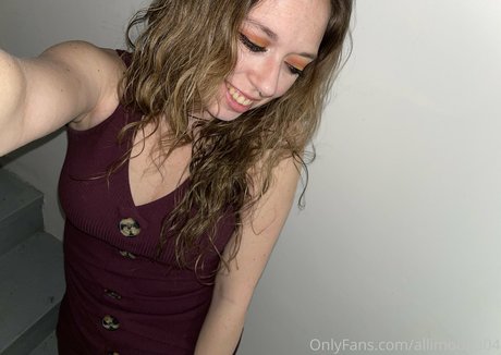 Photo nue de fuite OnlyFans de Allimoona04