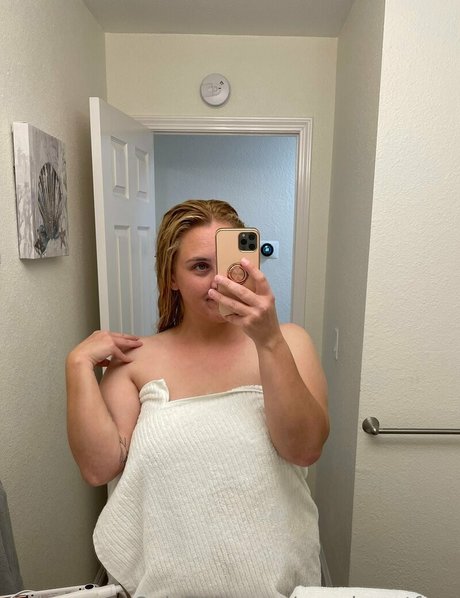 Photo nue de fuite OnlyFans de Peachycatfree