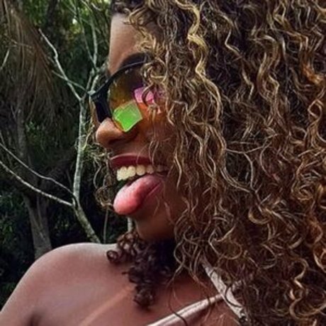 Photo nue de fuite OnlyFans de Ynaraabb