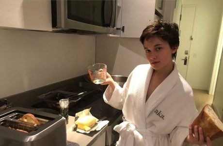 Photo nue de fuite OnlyFans de Cailee Spaeny