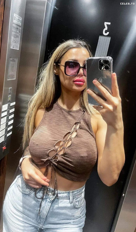 Photo nue de fuite OnlyFans de Oksana Alma