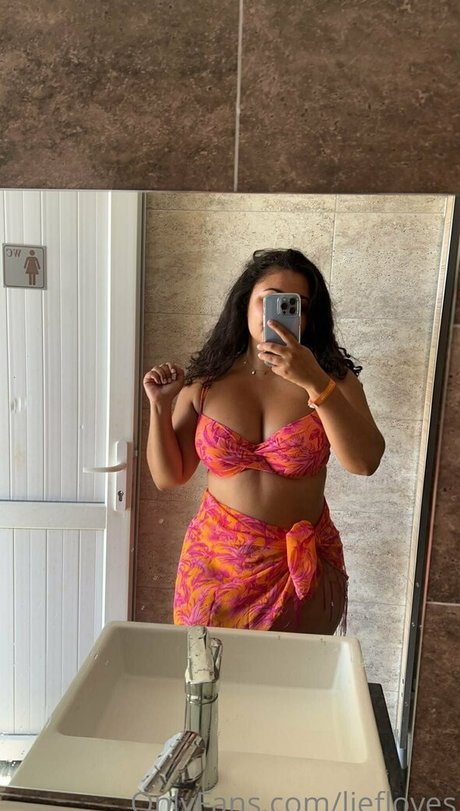 Photo nue de fuite OnlyFans de Liefloves