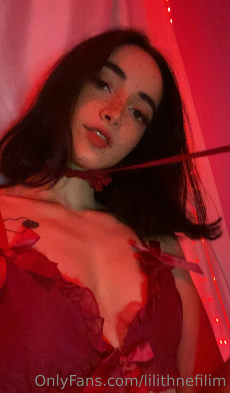 Photo nue de fuite OnlyFans de Lilithnefilim