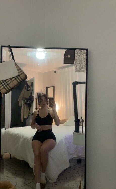 Photo nue de fuite OnlyFans de Niaarellano