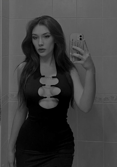 Photo nue de fuite OnlyFans de Miheeeeeva