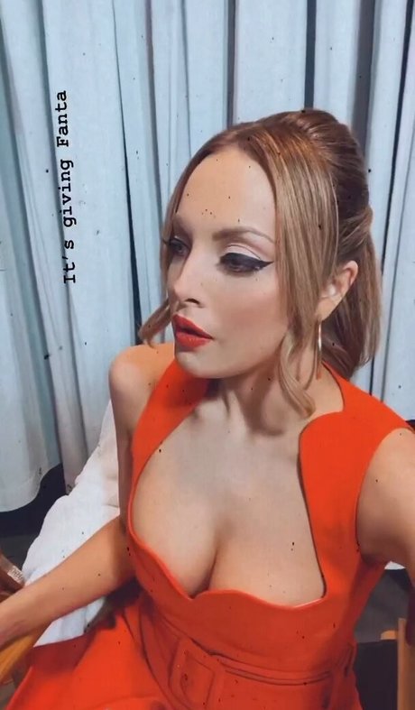 Photo nue de fuite OnlyFans de Elizabeth Gillies