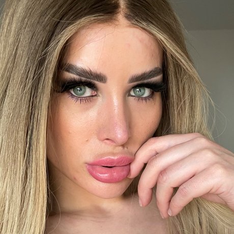 Photo nue de fuite OnlyFans de Aline