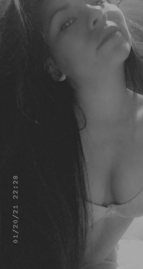 Photo nue de fuite OnlyFans de Nina Sky