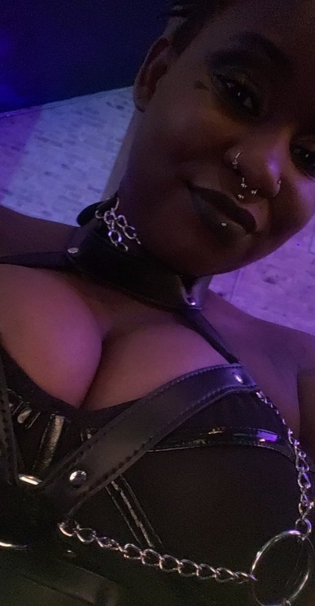 Photo nue de fuite OnlyFans de Ninarose