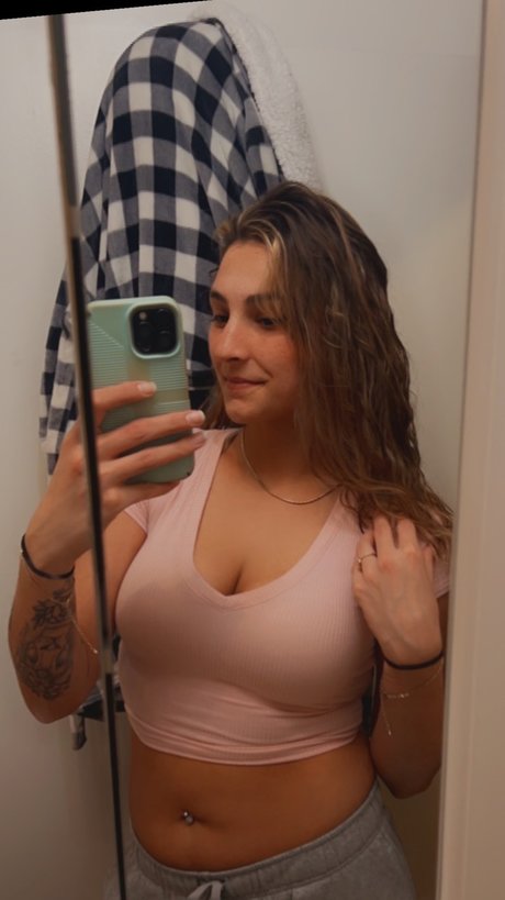 Photo nue de fuite OnlyFans de Nik T