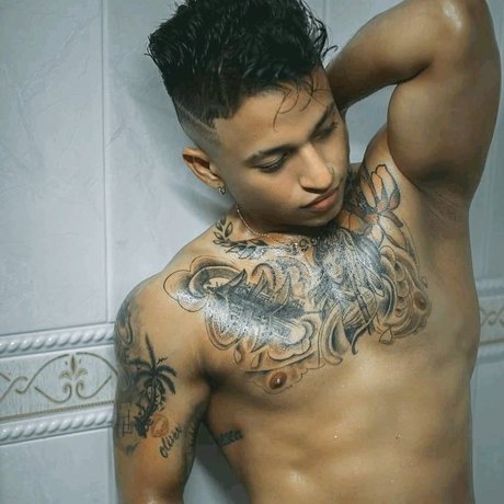 Photo nue de fuite OnlyFans de Paul Mason