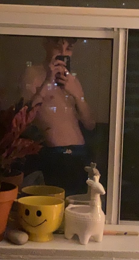Photo nue de fuite OnlyFans de Onatsan