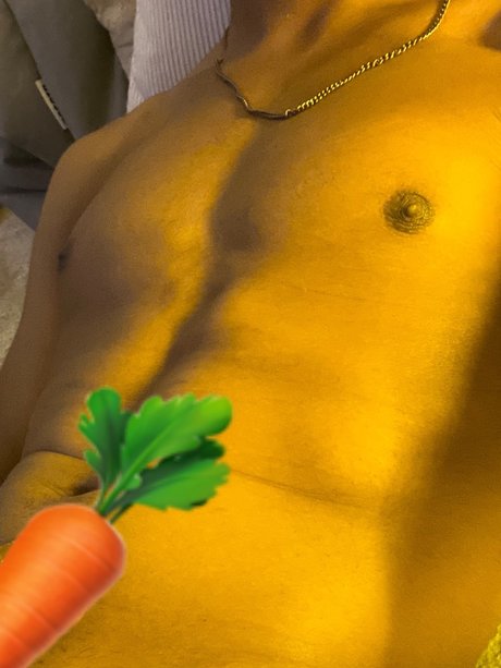 Photo nue de fuite OnlyFans de Omnilon