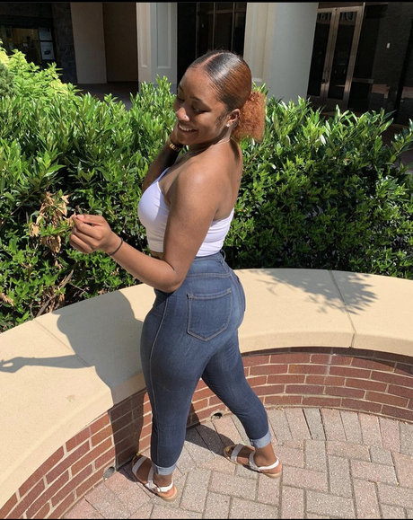 Photo nue de fuite OnlyFans de Pretty Brown
