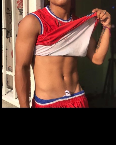 Photo nue de fuite OnlyFans de Alexis Ararat  