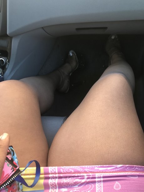 Photo nue de fuite OnlyFans de Prad Ur Favorite Adult Entertainment