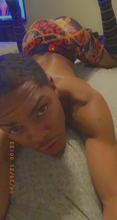 Photo nue de fuite OnlyFans de Pbsaxson