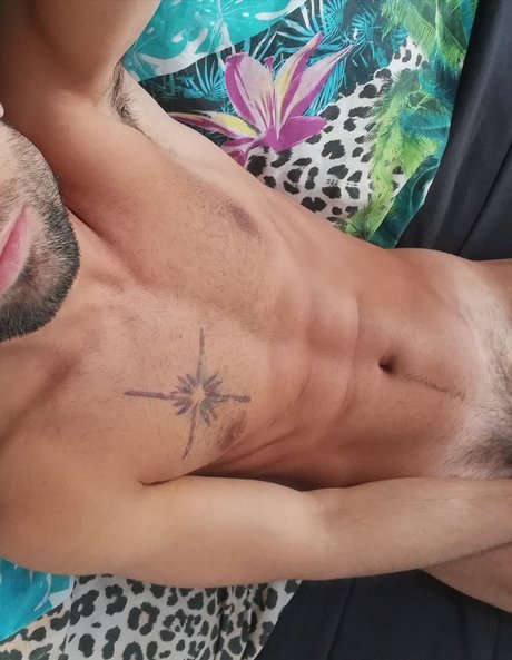 Photo nue de fuite OnlyFans de Mymeatballday