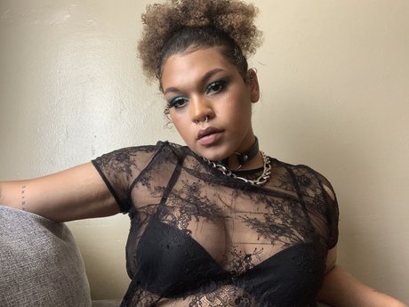Photo nue de fuite OnlyFans de Pissunderstood