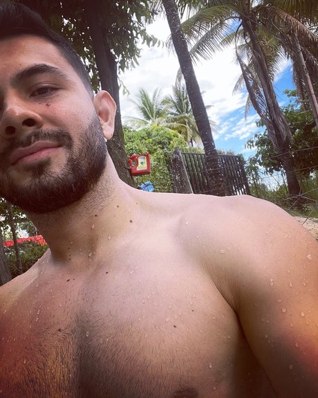 Photo nue de fuite OnlyFans de Andrs Felipe Fernndez Salgado