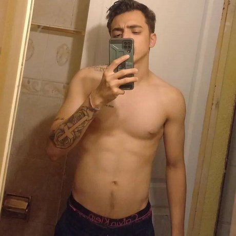 Photo nue de fuite OnlyFans de Pewee