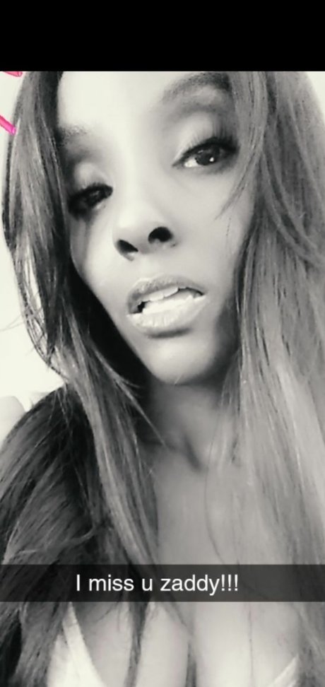 Photo nue de fuite OnlyFans de Qweenbaeofficial
