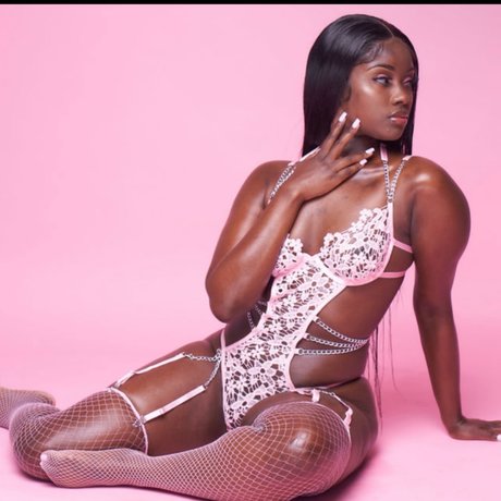 Photo nue de fuite OnlyFans de Queenpiinnkk