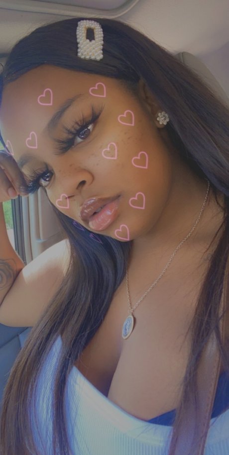 Photo nue de fuite OnlyFans de Queenb